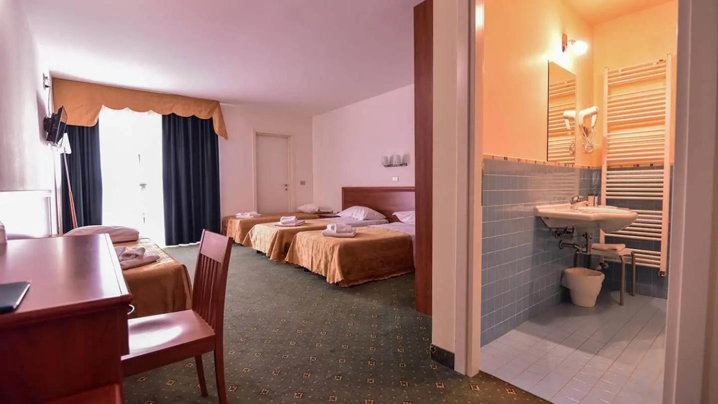 Standard Hotel Udine Pradamano Екстериор снимка