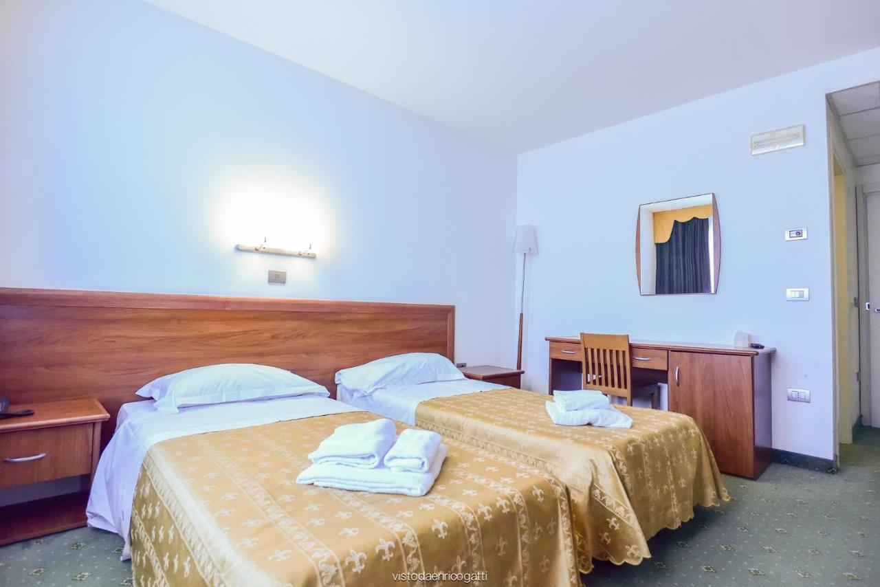 Standard Hotel Udine Pradamano Екстериор снимка