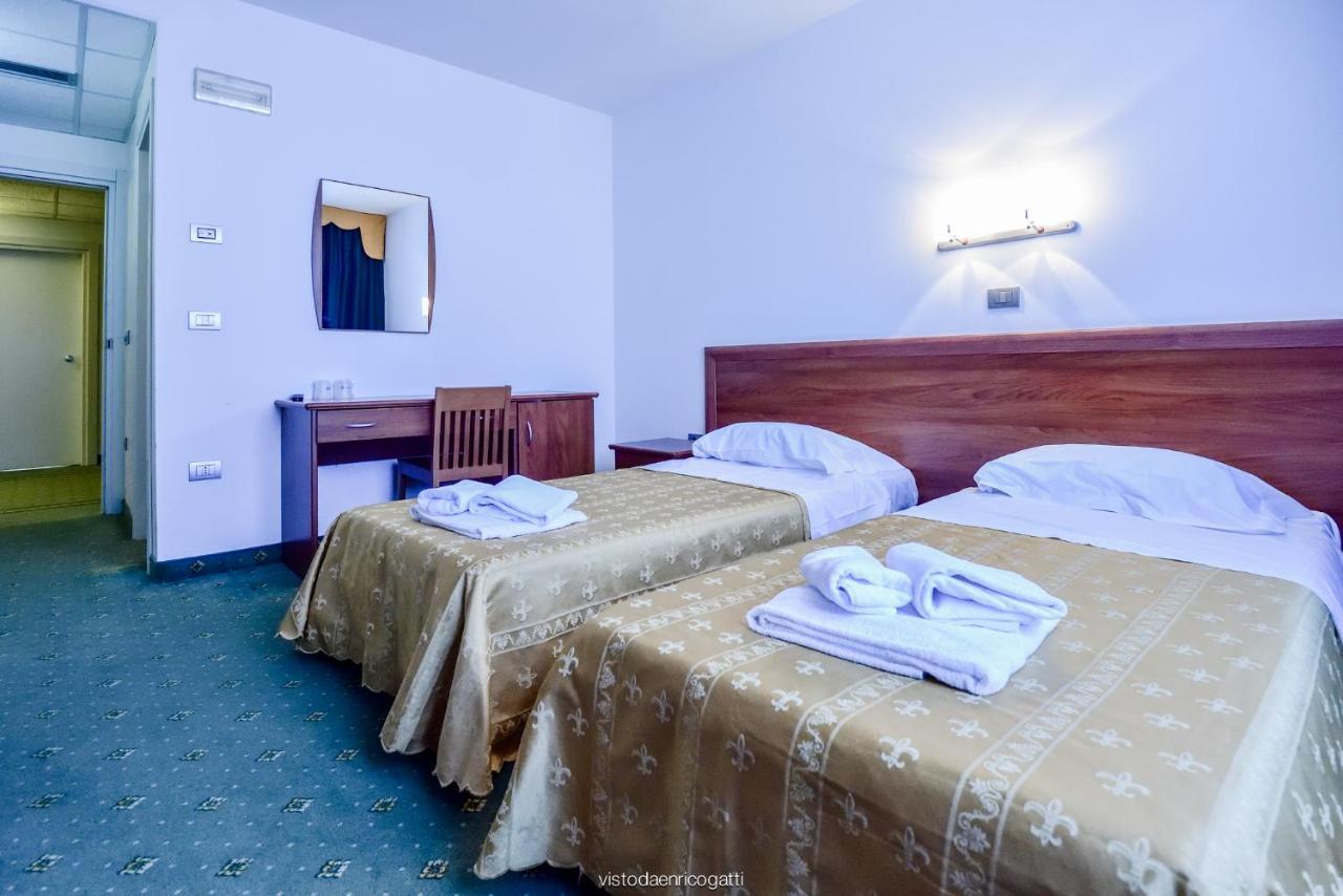 Standard Hotel Udine Pradamano Екстериор снимка