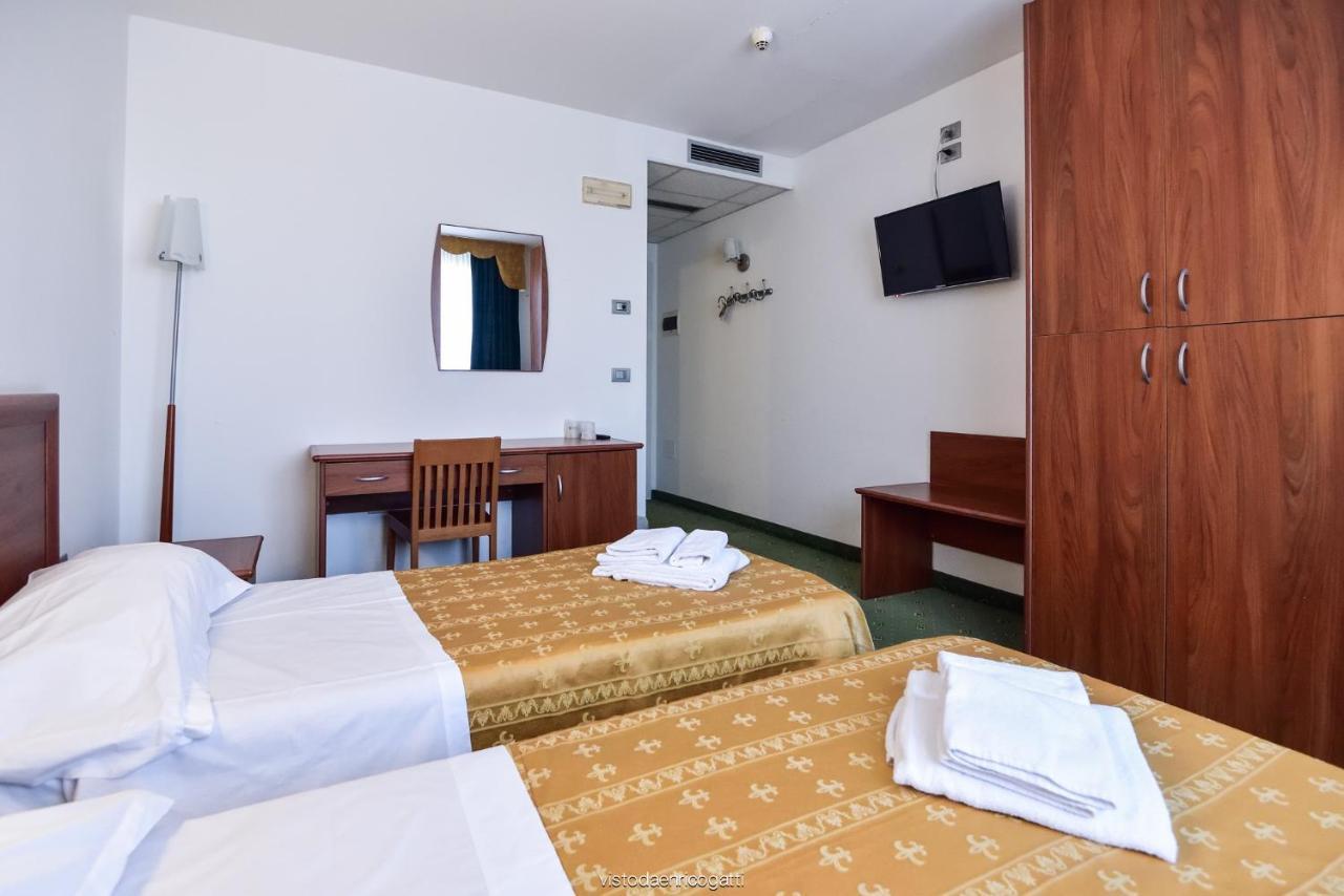 Standard Hotel Udine Pradamano Екстериор снимка