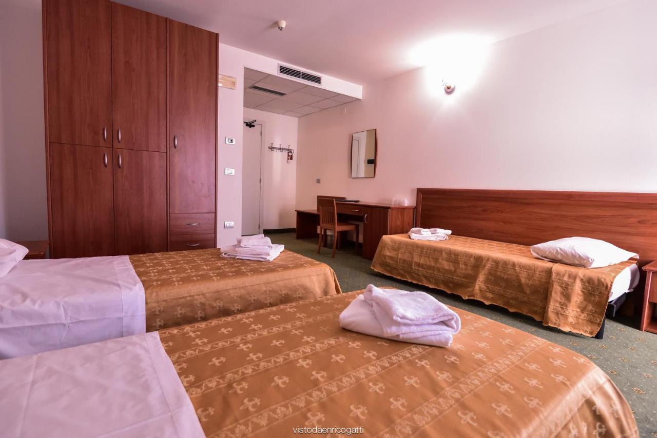 Standard Hotel Udine Pradamano Екстериор снимка